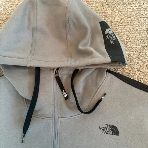 The North Face Train N Logo quarter-zip overhead hoodie XL - Picture 4 of 5